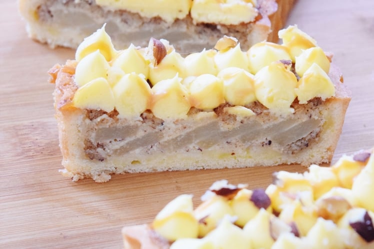 TARTE BOURDALOUE POIRES/AMANDES/NOISETTES